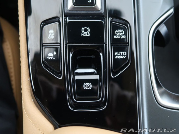 Lexus Ostatní modely 2.5PHEV,Plug-In,CZ,4x4,Lu 2024