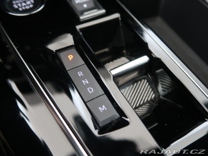 Peugeot 3008 1.2PureTech,96kW,AT,GT-li 2023