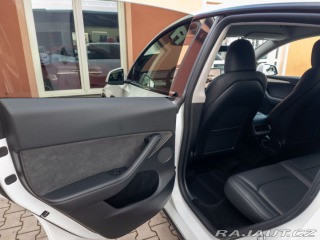 Tesla Model Y Standard Plus RWD 220kW S 2023
