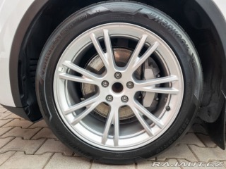 Tesla Model Y Standard Plus RWD 220kW S 2023