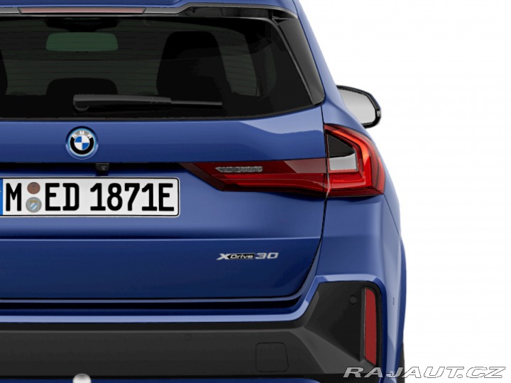 BMW iX1 xDrive30 1800