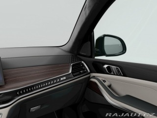 BMW X5 xDrive50e 2025