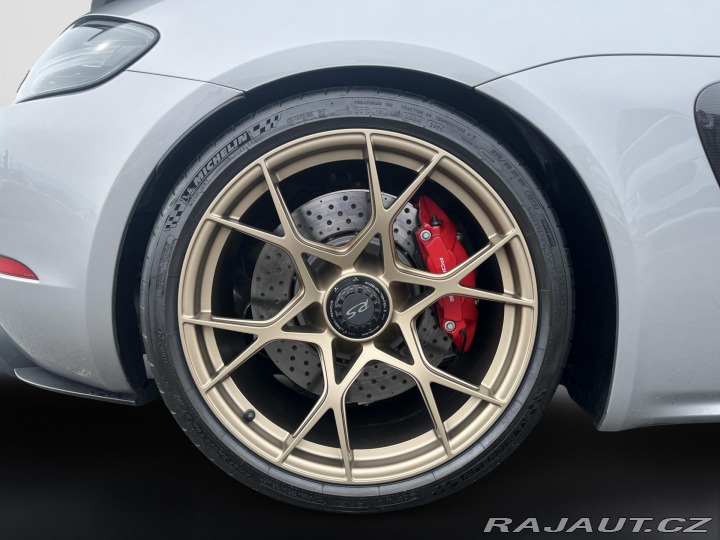 Porsche Cayman GT4 RS 2024