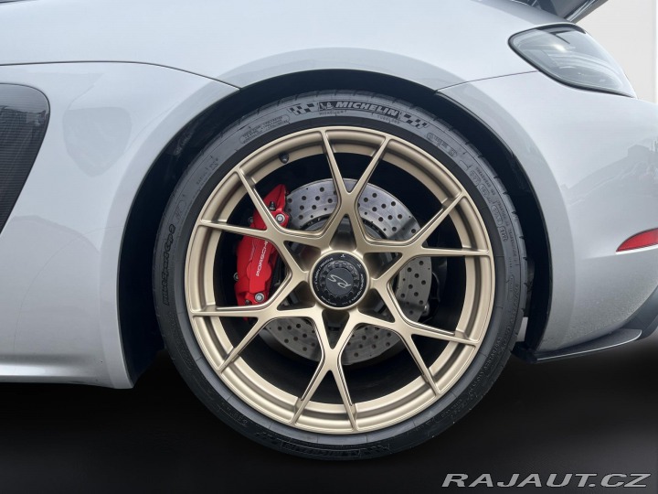 Porsche Cayman GT4 RS 2024