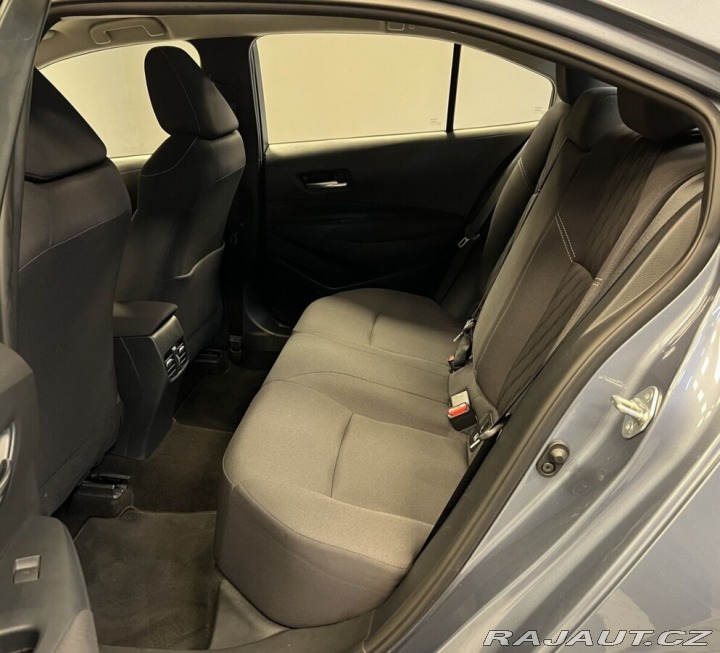 Toyota Corolla 1,5i AT COMFORT TECH 2023
