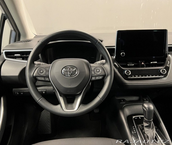 Toyota Corolla 1,5i AT COMFORT TECH 2023