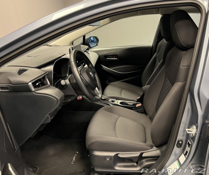 Toyota Corolla 1,5i AT COMFORT TECH 2023