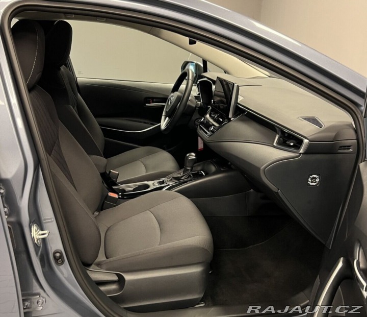 Toyota Corolla 1,5i AT COMFORT TECH 2023