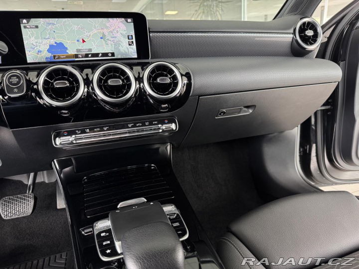 Mercedes-Benz A 200 Aut*120kW*LED*REZERVA 2019