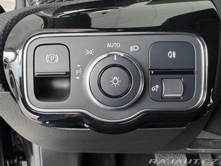 Mercedes-Benz A 200 Aut*120kW*LED*REZERVA 2019