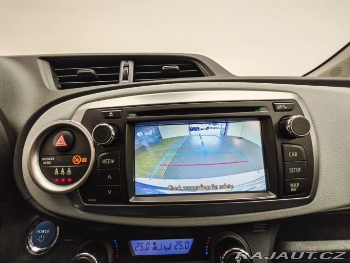 Toyota Yaris 1.5  Hybrid Style 2013
