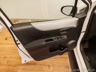 Toyota Yaris 1.5  Hybrid Style 2013