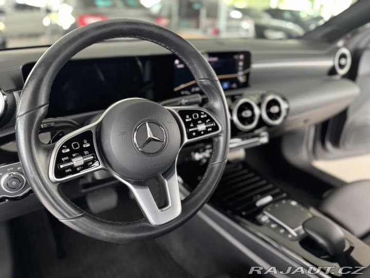 Mercedes-Benz CLA 180 AUT*100kW*Virtual*LED 2021