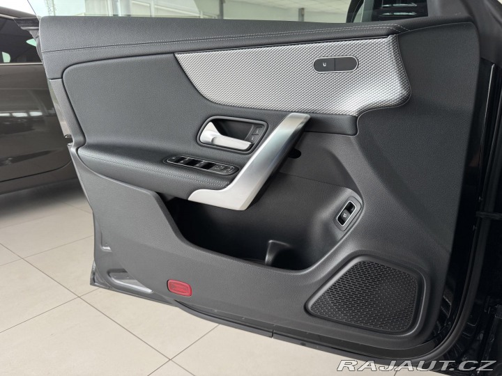 Mercedes-Benz CLA 180 AUT*100kW*Virtual*LED 2021