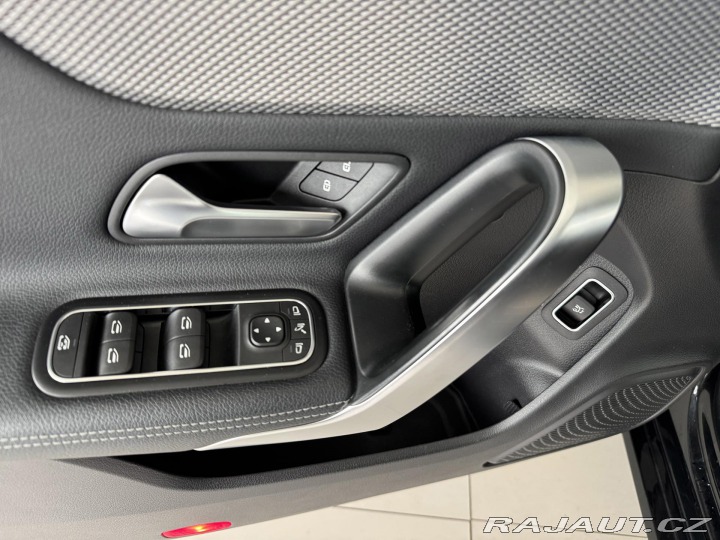 Mercedes-Benz CLA 180 AUT*100kW*Virtual*LED 2021