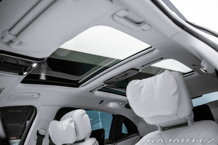 Mercedes-Benz S Maybach Manufaktur 2023