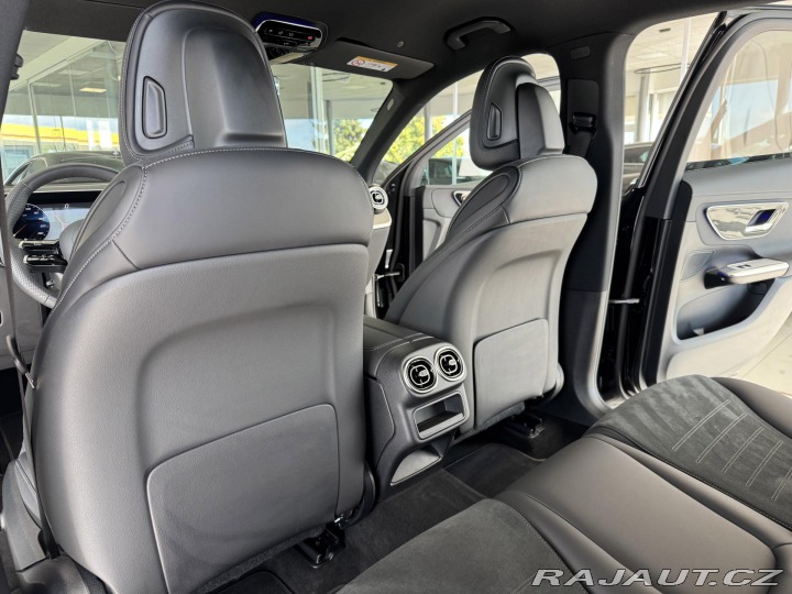 Mercedes-Benz GLC 300d 4MATIC*AMG*REZERVACE 2025