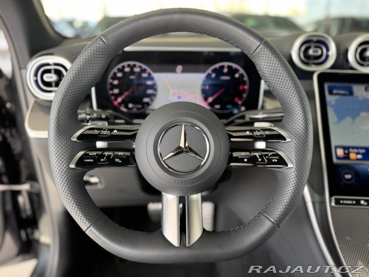 Mercedes-Benz GLC 300d 4MATIC*AMG*198kW*Taž 2025
