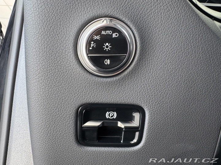 Mercedes-Benz GLC 300d 4MATIC*AMG*198kW*Taž 2025