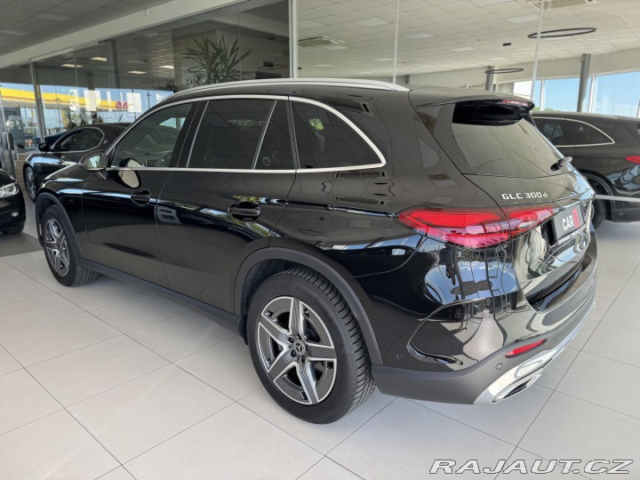 Mercedes-Benz GLC 300d 4MATIC*AMG*198kW*Taž 2025