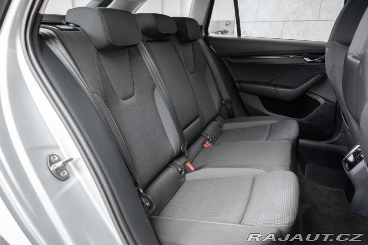 Škoda Octavia 2.0TDi*AMBITION*DPH*SERVI 2022