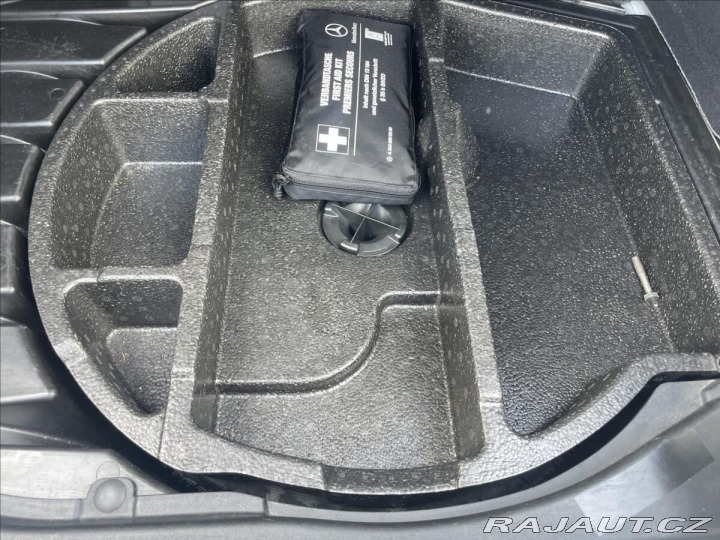 Mercedes-Benz CLK 3,0 i V6 170kw Ambiente T 2005