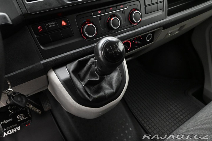 Volkswagen Transporter 2,0 TDI 75 kW 9míst Záruk 2018