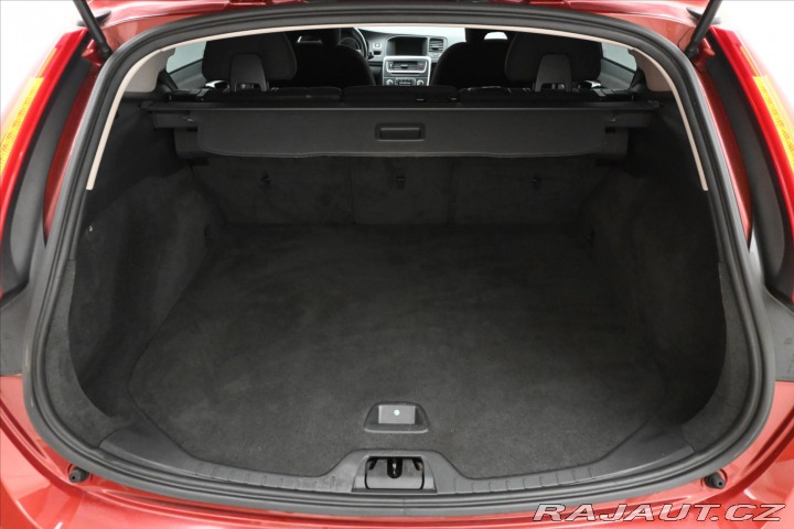 Volvo V60 1,6 D2 84 kW Manuál Kinet 2011