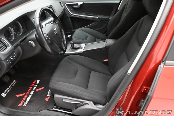 Volvo V60 1,6 D2 84kW Manuál Kineti 2011
