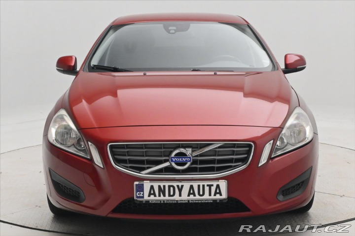Volvo V60 1,6 D2 84kW Manuál Kineti 2011