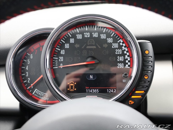 Mini Cooper 2,0 JCW 170kW H&K Chi 2016