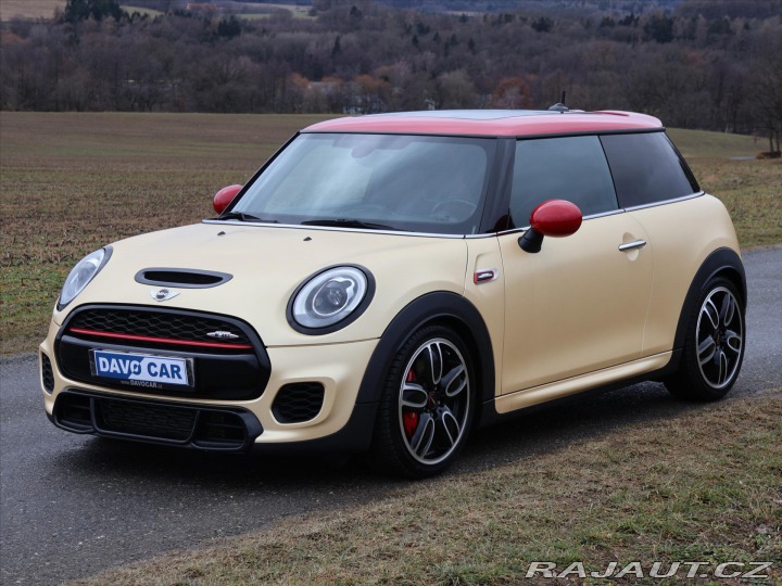 Mini Cooper 2,0 JCW 170kW H&K Chi 2016