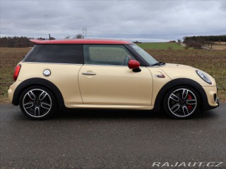Mini Cooper 2,0 JCW 170kW H&K Chi 2016