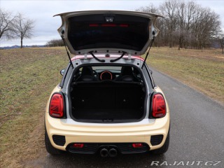 Mini Cooper 2,0 JCW 170kW H&K Chi 2016