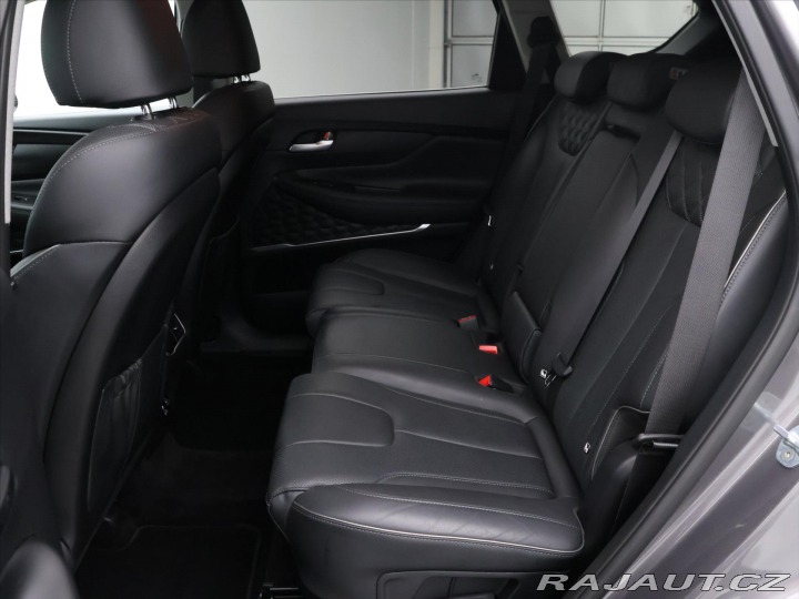 Hyundai Santa Fe 2,2 CRDi 142kW Style DCT 2023