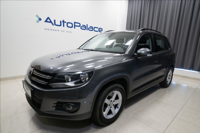 Volkswagen Tiguan 1,4 TSI KAMERA VÝHŘEV TAŽ