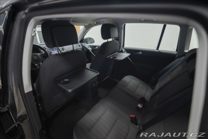 Volkswagen Tiguan 1,4 TSI KAMERA VÝHŘEV TAŽ 2014