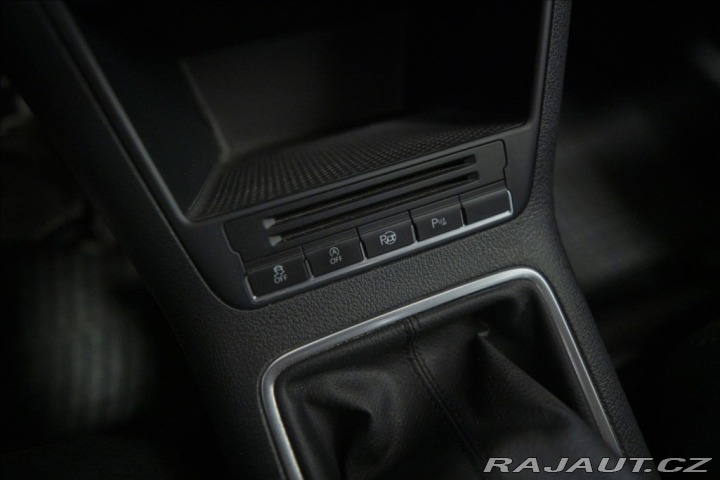 Volkswagen Tiguan 1,4 TSI KAMERA VÝHŘEV TAŽ 2014