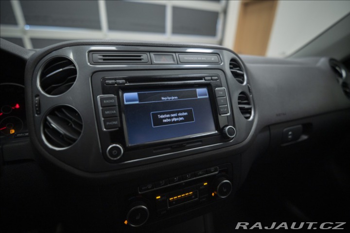 Volkswagen Tiguan 1,4 TSI KAMERA VÝHŘEV TAŽ 2014