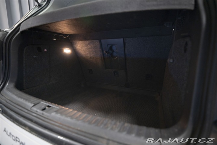 Volkswagen Tiguan 1,4 TSI KAMERA VÝHŘEV TAŽ 2014