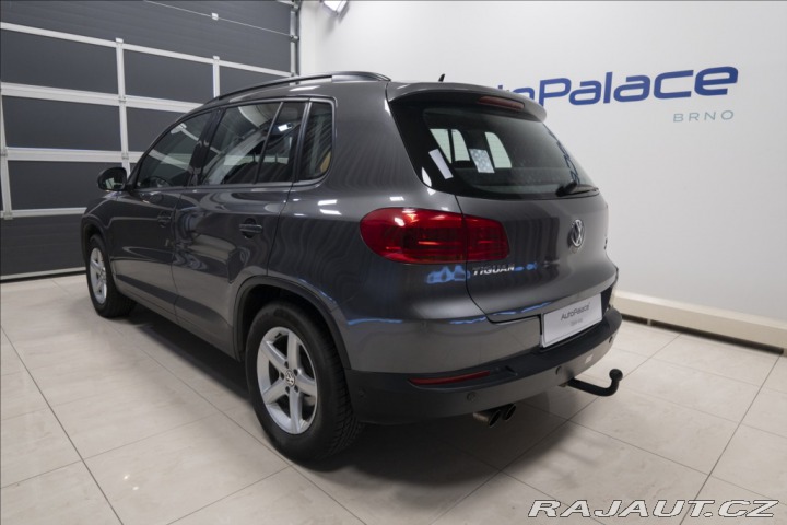 Volkswagen Tiguan 1,4 TSI KAMERA VÝHŘEV TAŽ 2014
