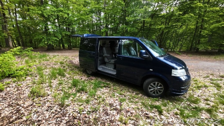 Volkswagen Multivan 2,5   Highline TDI 128kW 2007