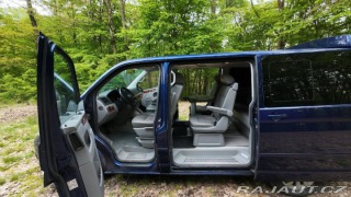 Volkswagen Multivan 2,5   Highline TDI 128kW 2007
