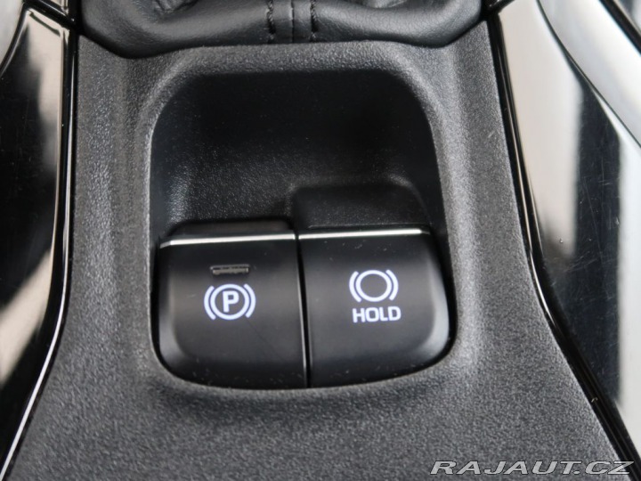 Toyota Corolla 2.0Hybrid,CZ,1Maj,Comfort 2022