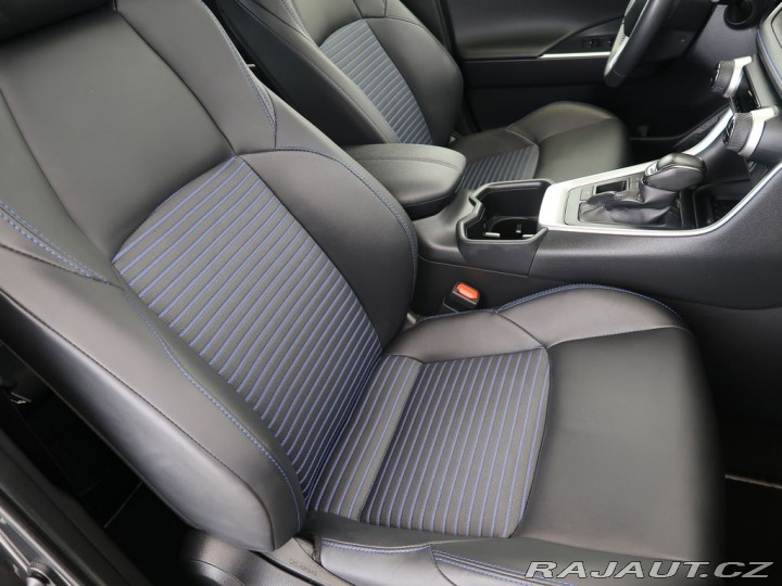 Toyota RAV4 2.5Hybrid,CZ,1Maj,Selecti 2024