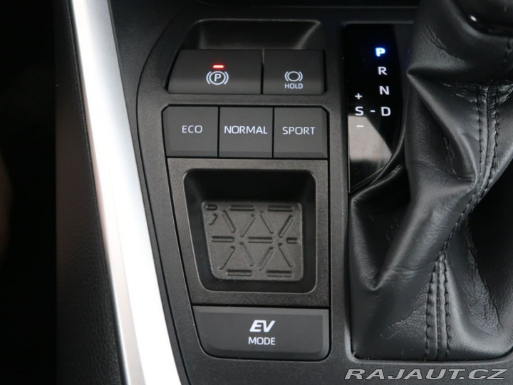 Toyota RAV4 2.5Hybrid,CZ,1Maj,Selecti 2024