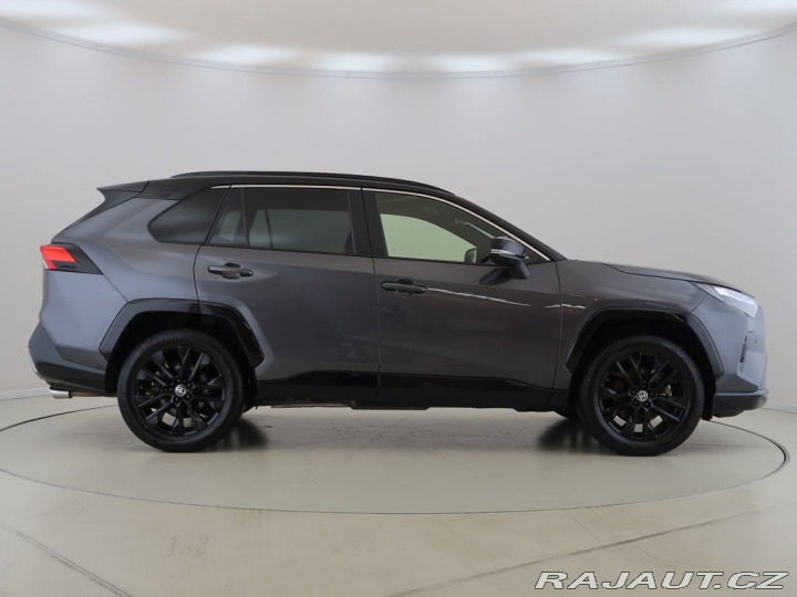 Toyota RAV4 2.5Hybrid,CZ,1Maj,Selecti 2024