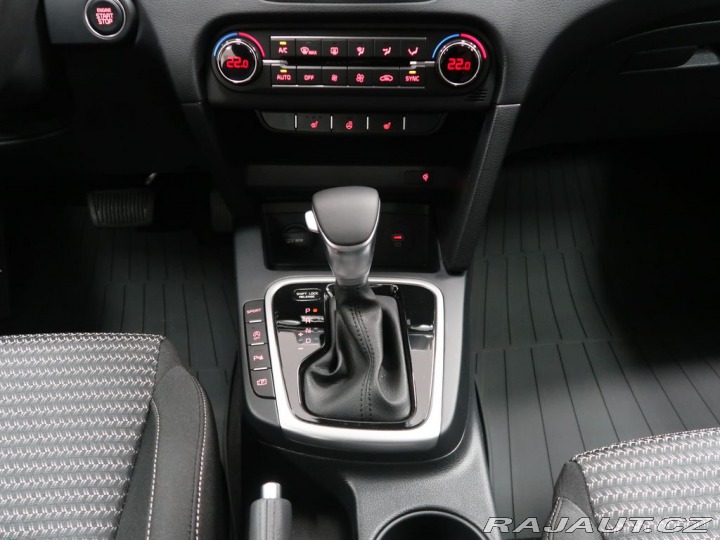 Kia Ceed TOP - K odběru IHNED 2025