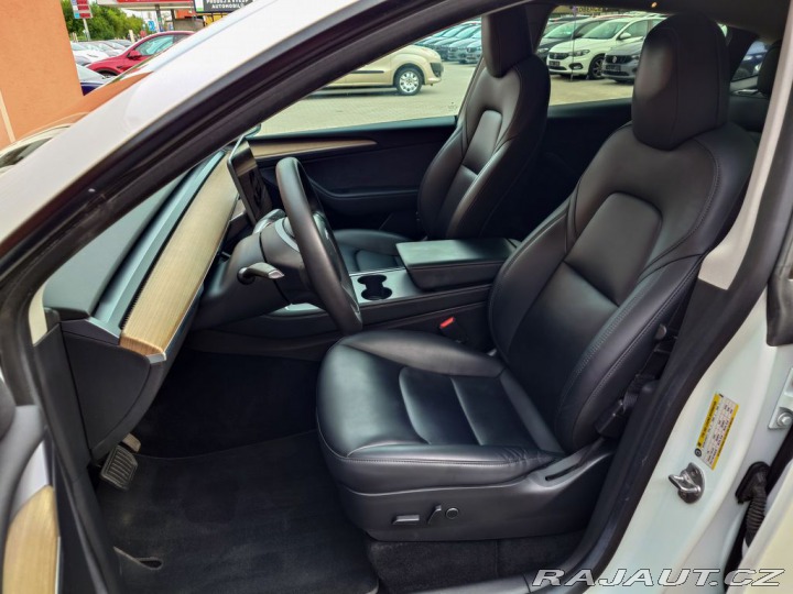 Tesla Model Y  2022