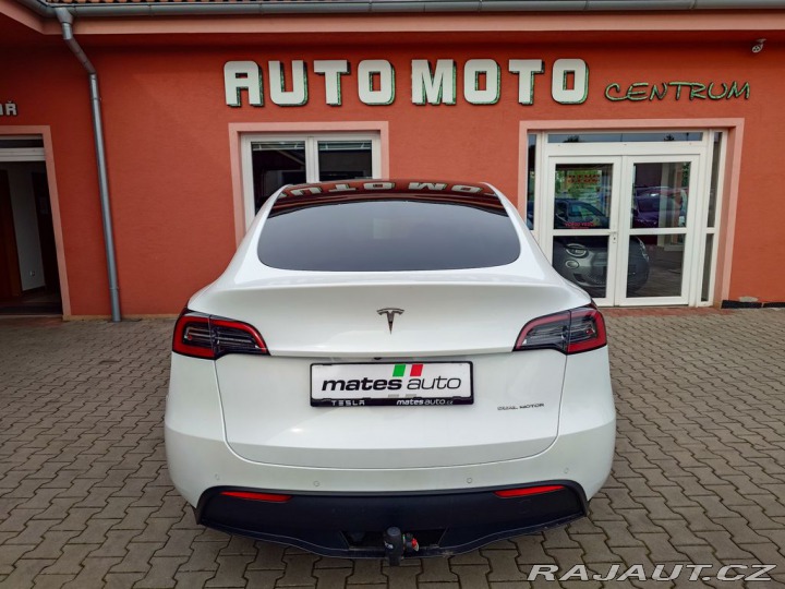 Tesla Model Y  2022